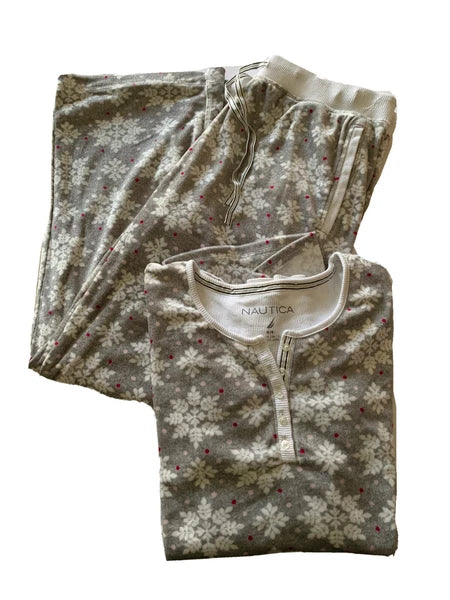 Nautica Women’s Two Piece Pajama Set Super Soft Fleece Sleepwear PJ Medium EUC