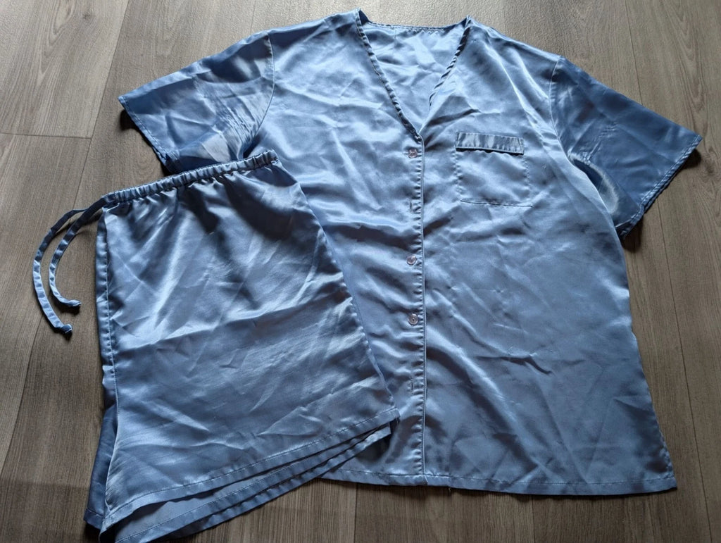 Valerie Stevens Womens Light Blue Satin Pajama Set Button-Up Top & Shorts