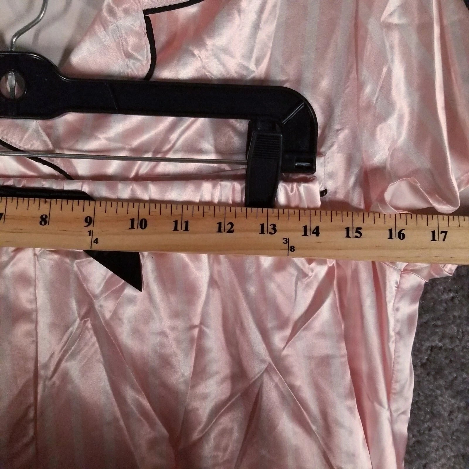 Women Sz M Pajama Set Pink/White NWOT Stripe Sleepwear Shirt & Shorts PJ 2-Piece