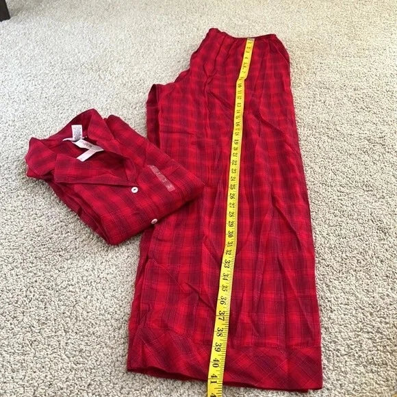 New! Victoria’s Secret size M red two piece pajama set