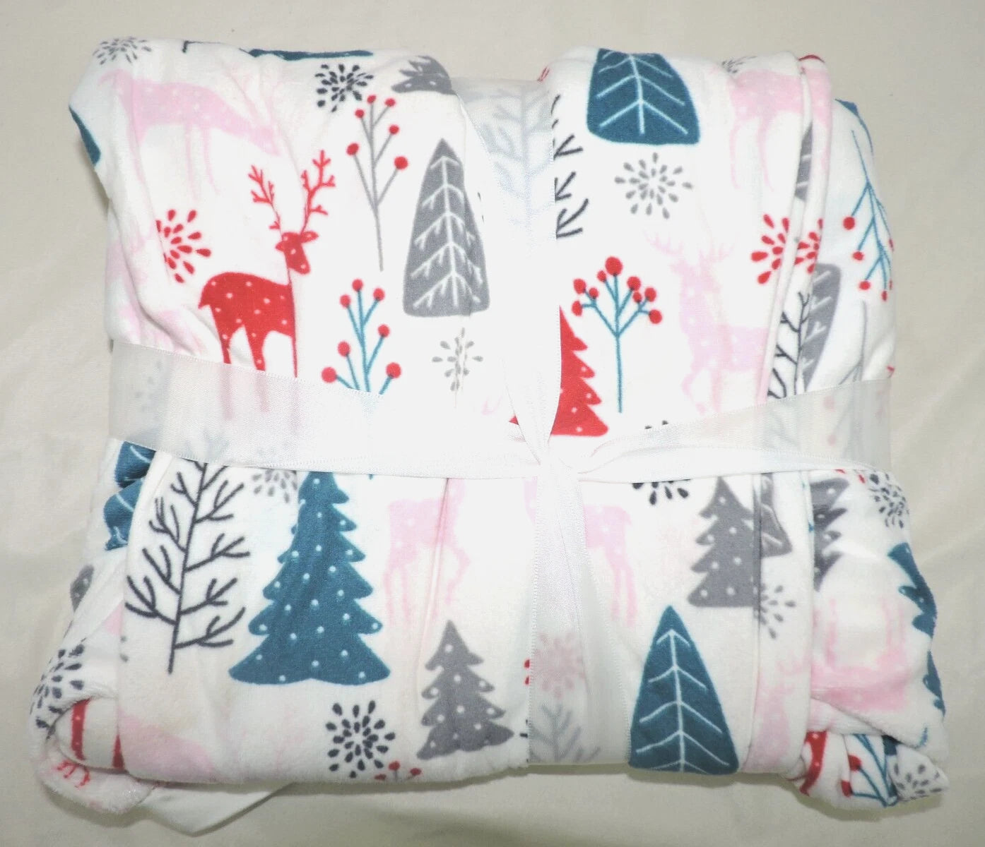 Holiday Time Women's 2 Piece Pajama Set L ( 12 - 14 )