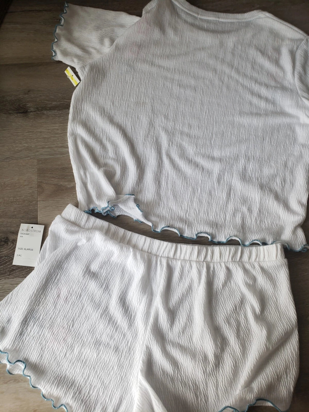 Emerson Road size XL Women tee & shorts white crinkle stars print pajama set