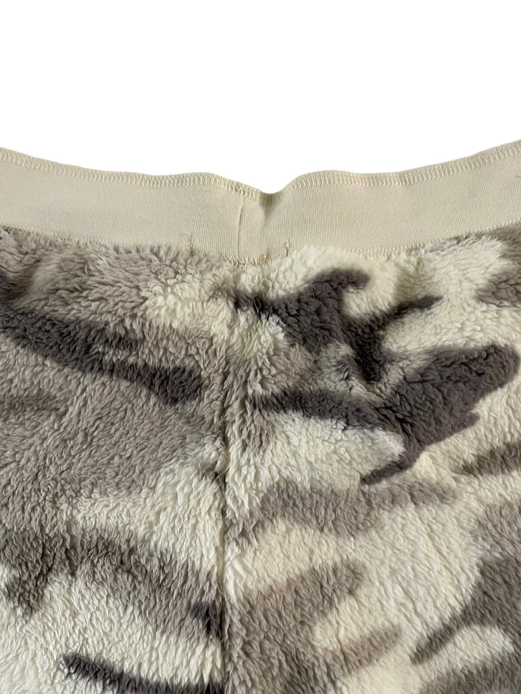 NWT PJ Salvage Women XS Camo Gray Ivory Thick Faux Fur Fleece Shorts SOFT #PQ6/8