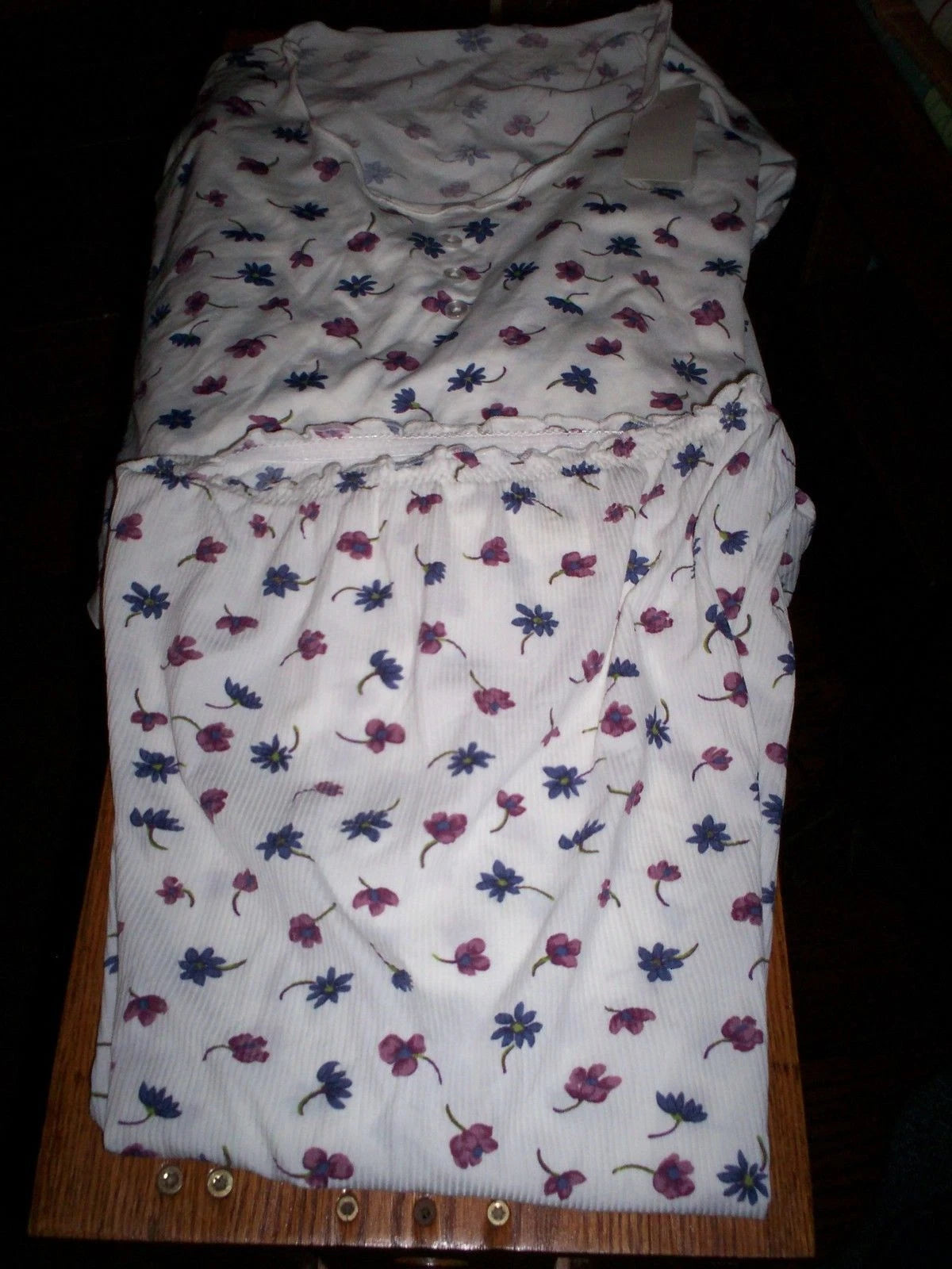 NWT WARNER'S WOMENS LYCRA  SLEEP SET SHIRT PANTS PJ'S PAJAMAS-MEDIUM