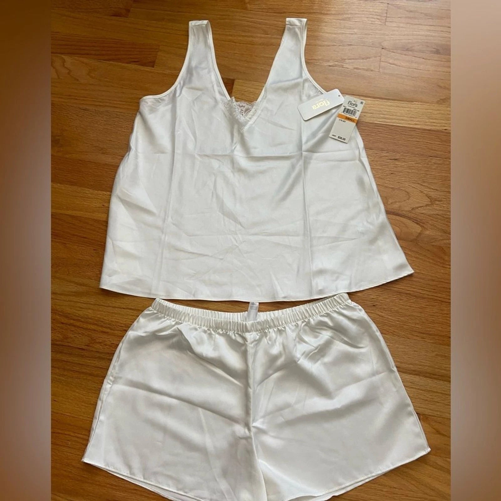 NWT Flora Nikrooz Claudine Matte Shirt Set with Lace