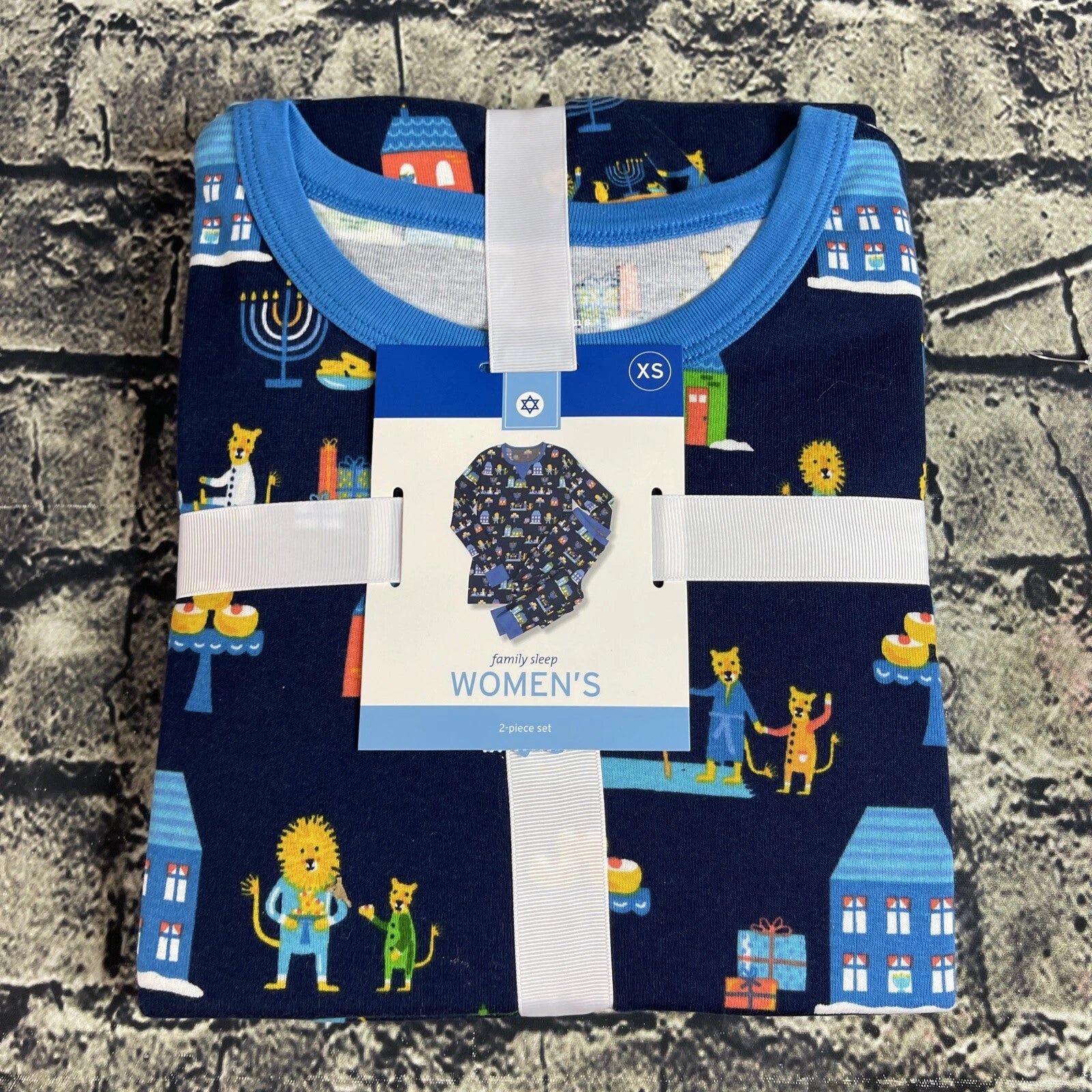 Family Sleep Women's XS Blue Pajama Set Hanukkah Menorah Dreidel Lion