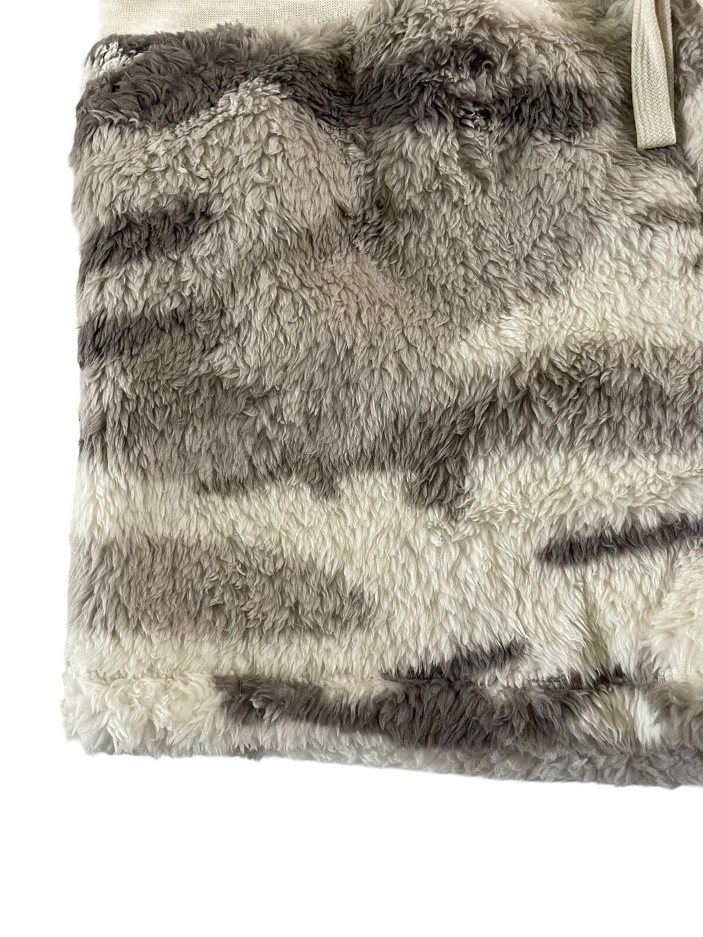 NWT PJ Salvage Women XS Camo Gray Ivory Thick Faux Fur Fleece Shorts SOFT #PQ6/8