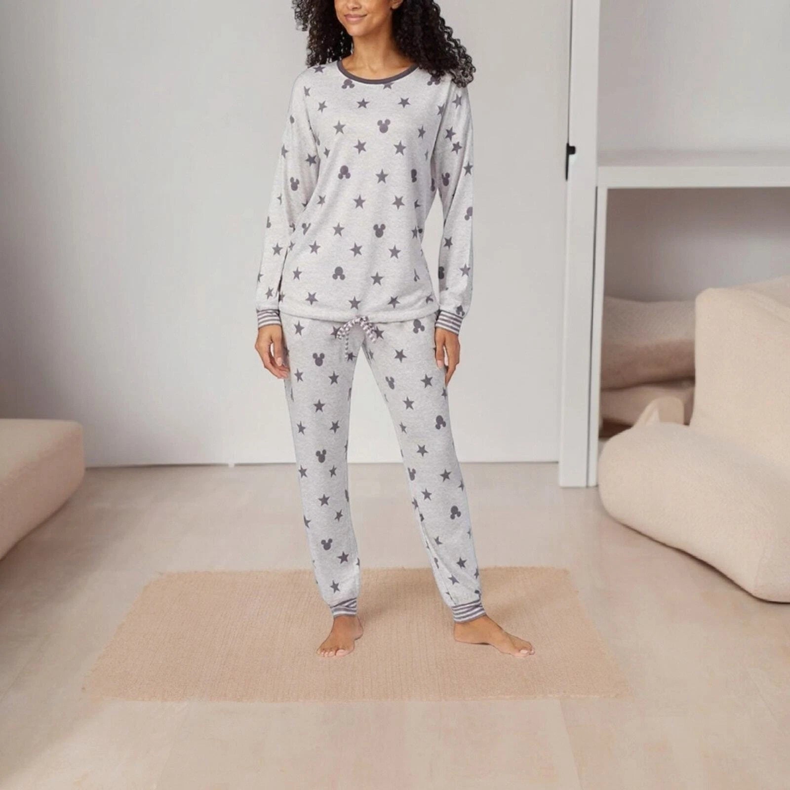 Disney Mickey Mouse Print Women's 2 Piece Pajama Set Grey Black Size XL