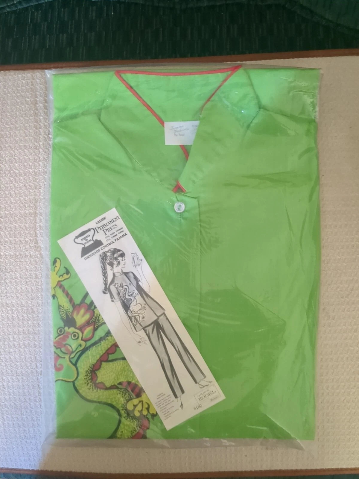 Femine Fashion By Best Women's pajama set Size 36