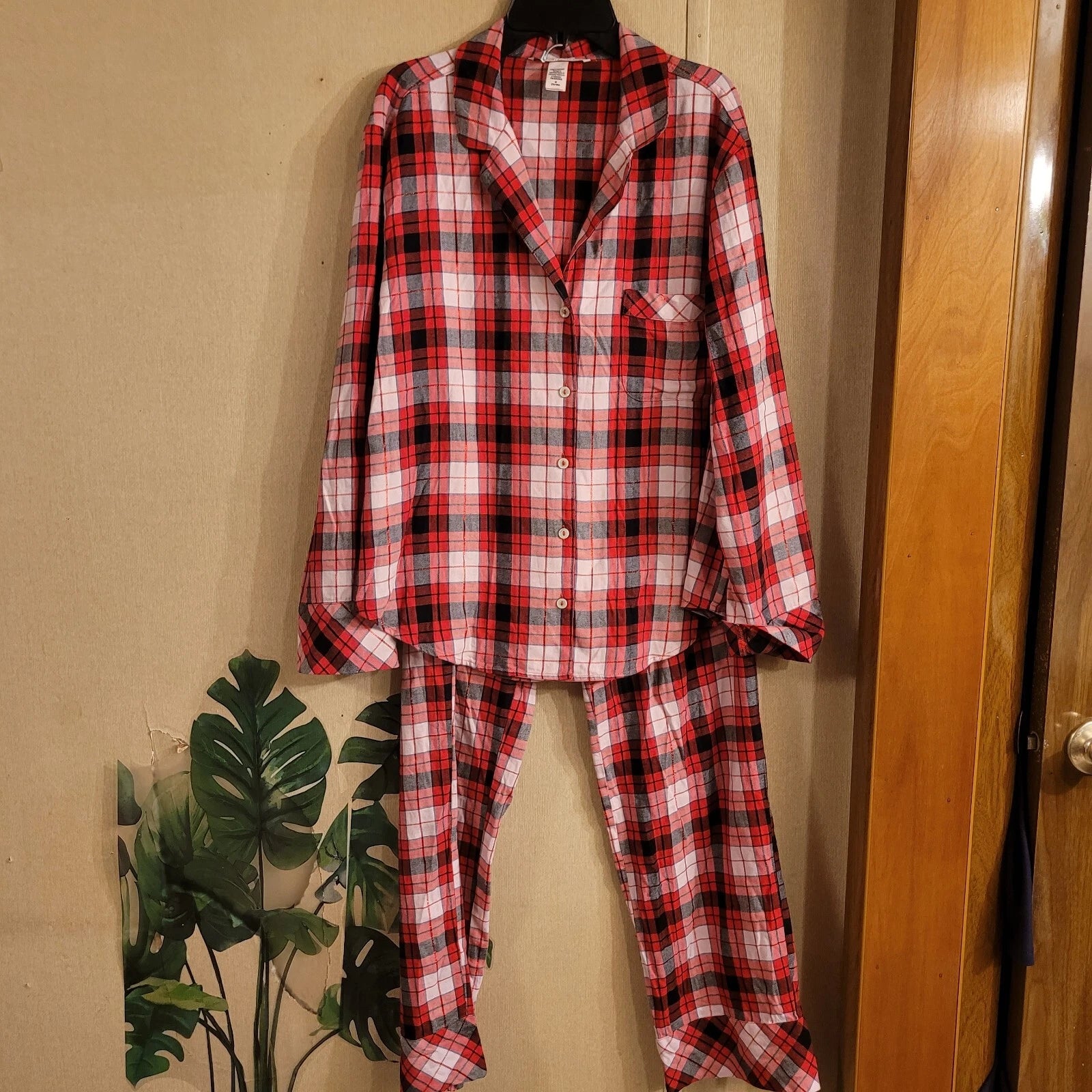 Victoria's Secret Dream Tartan Plaid Pajama Set Red Medium 2pc Pant Set Holiday
