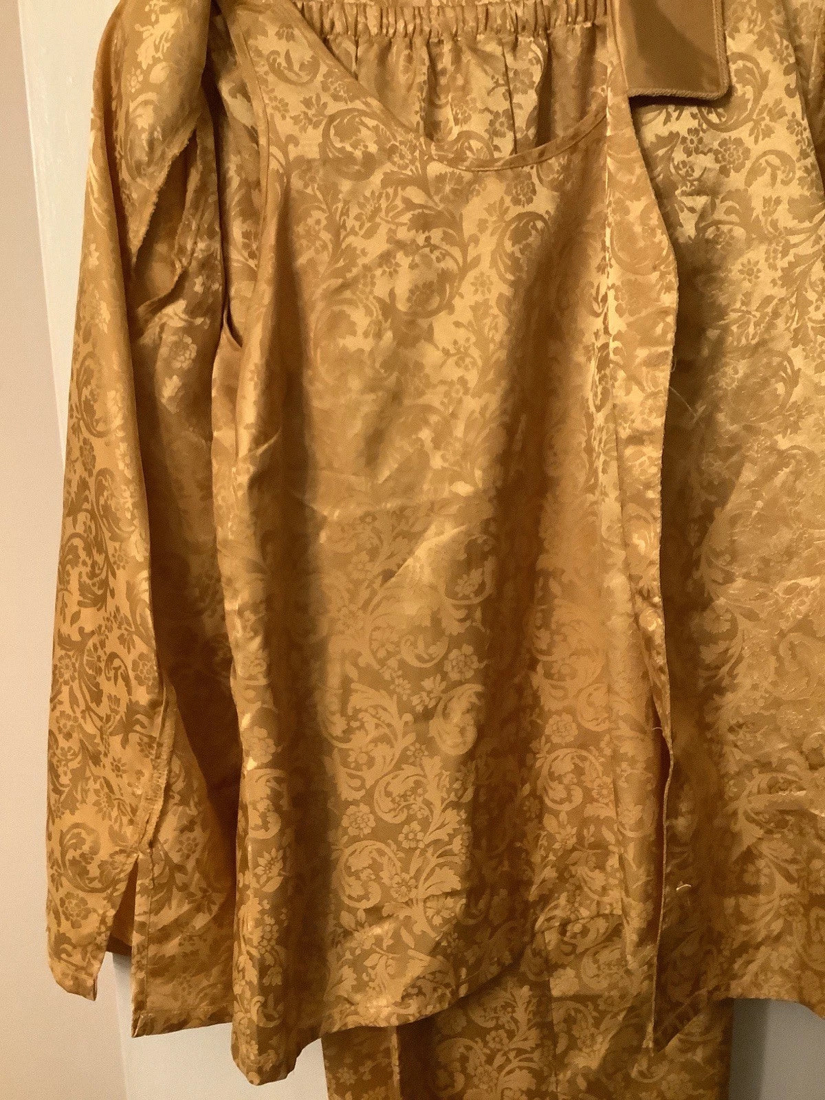 Vintage Enchanting Ladies Sleepwear. Medium (10-12). Gold. 3 Piece.