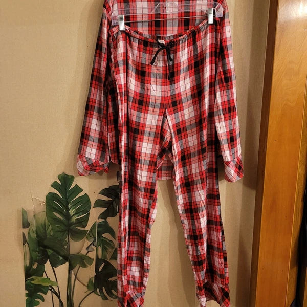 Victoria's Secret Dream Tartan Plaid Pajama Set Red Medium 2pc Pant Set Holiday
