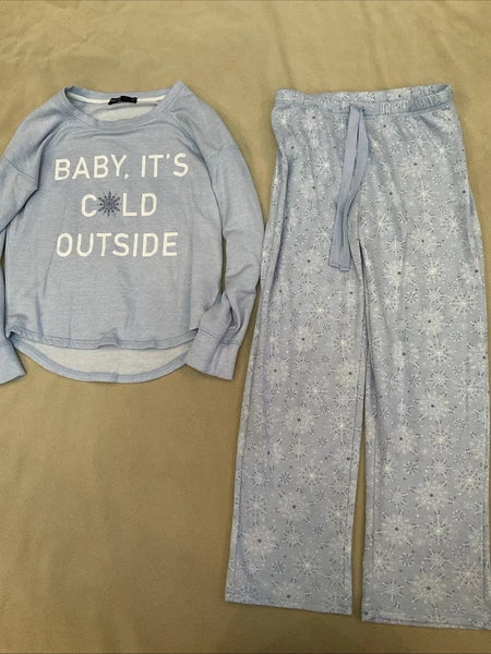 Merry Lane Pajama Set Small Womens Snowflake Baby It’s Cold Outside Flaw