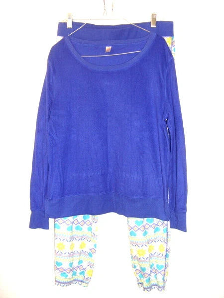 Flirtitude Size L Purple w/Multi-Color Warm Fleece  Pajamas