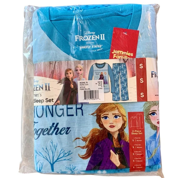 Frozen 2 Women’s Size Small Pajama Set New