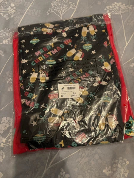 Ladies christmas pyjamas ~ size 24 ~ From Studio ~ Christmas Cheer