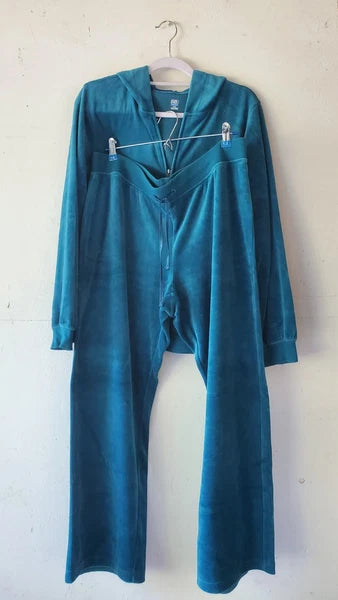 St Johns Bay Women's Blue Velour Lounge Set | Pants and Zip Up Top Size XL